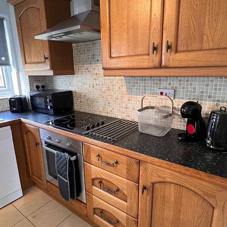 Contractors Or Family House - M1 Nottingham - Ikea Retail Park - Catkin Drive - 2 Bed Home With Driveway, Private Garden, Sleeps 4 - Tv'S In All Rooms Giltbrook Exterior foto