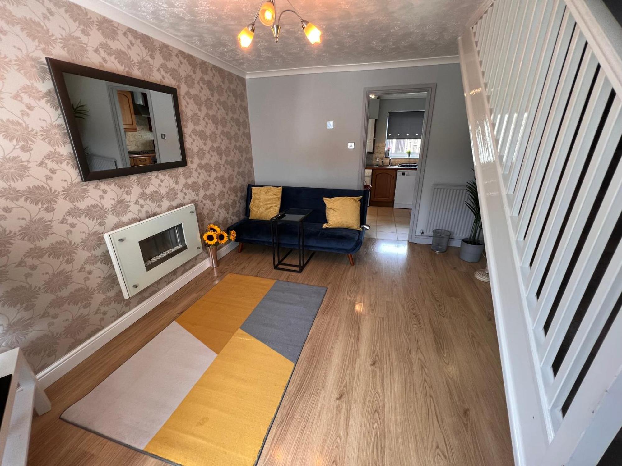 Contractors Or Family House - M1 Nottingham - Ikea Retail Park - Catkin Drive - 2 Bed Home With Driveway, Private Garden, Sleeps 4 - Tv'S In All Rooms Giltbrook Exterior foto