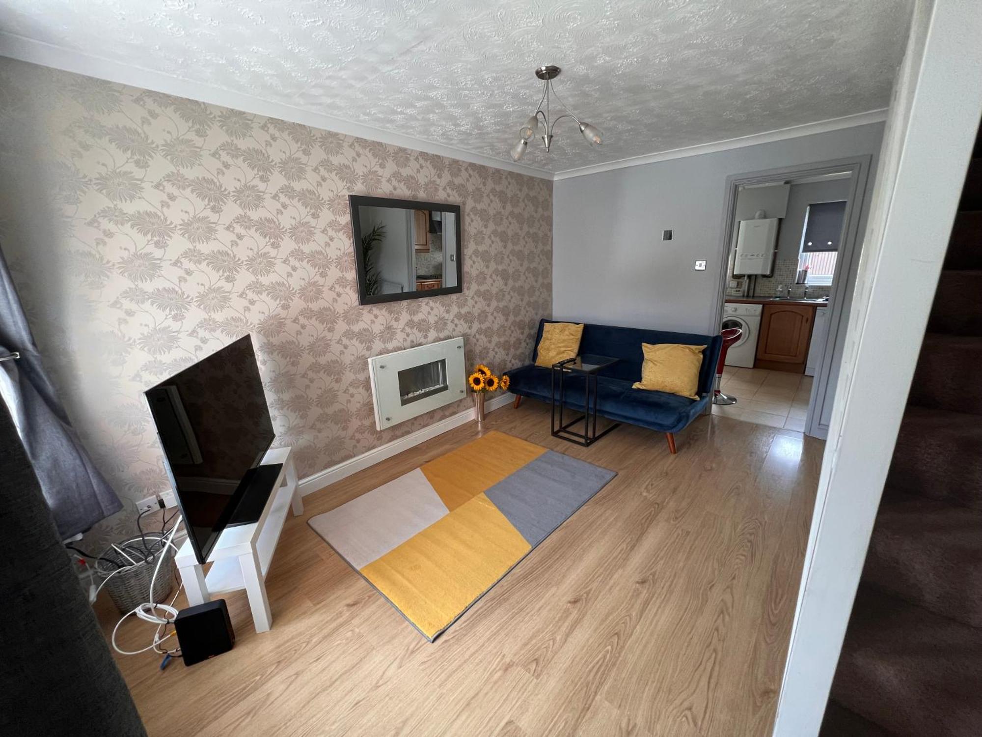Contractors Or Family House - M1 Nottingham - Ikea Retail Park - Catkin Drive - 2 Bed Home With Driveway, Private Garden, Sleeps 4 - Tv'S In All Rooms Giltbrook Exterior foto